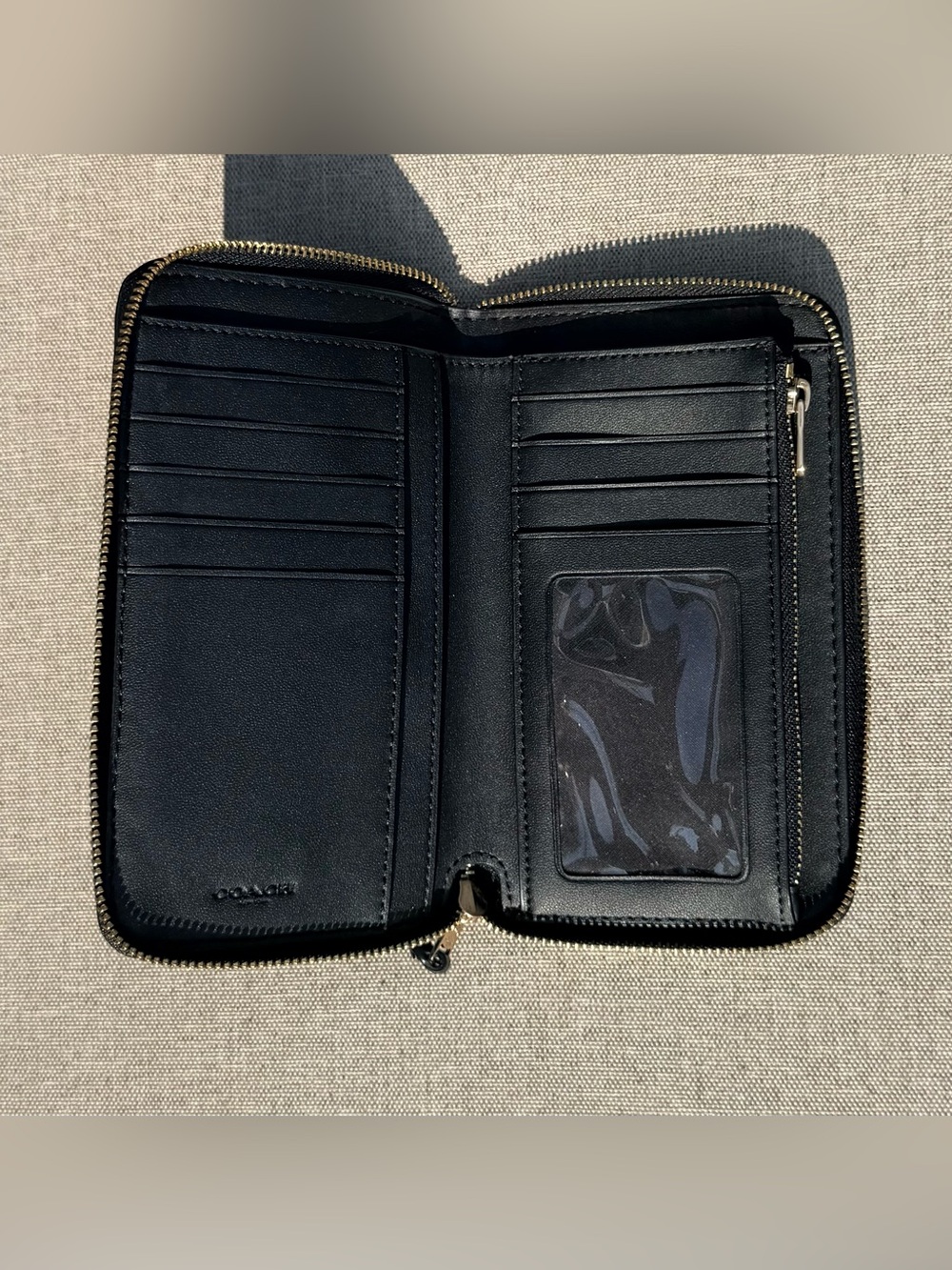 Coach Black Pebbled Leather Double Zip Wallet Gold Hardware - Picture 4 of 7